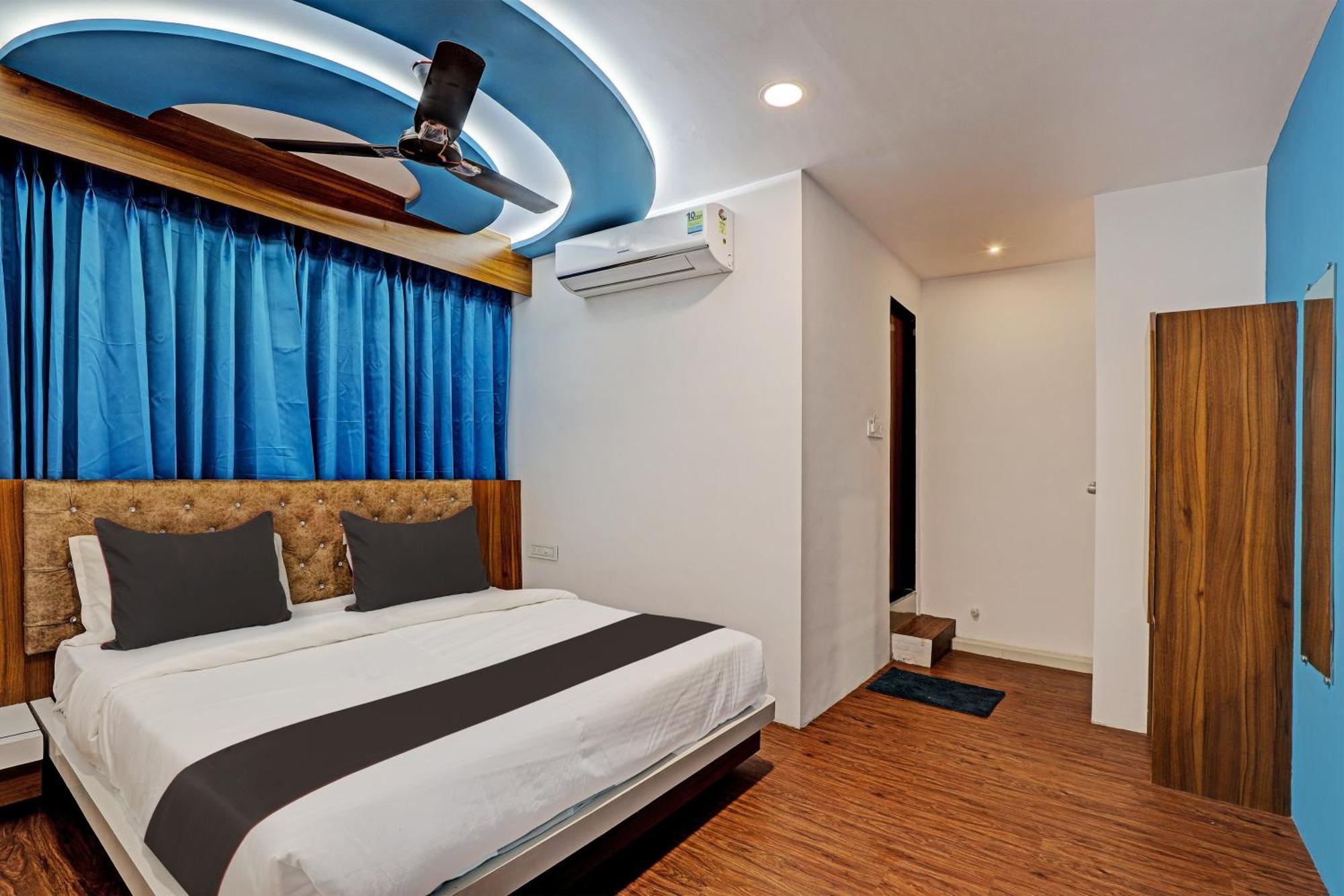 Collection O Hotel Swarg Сурат Екстериор снимка